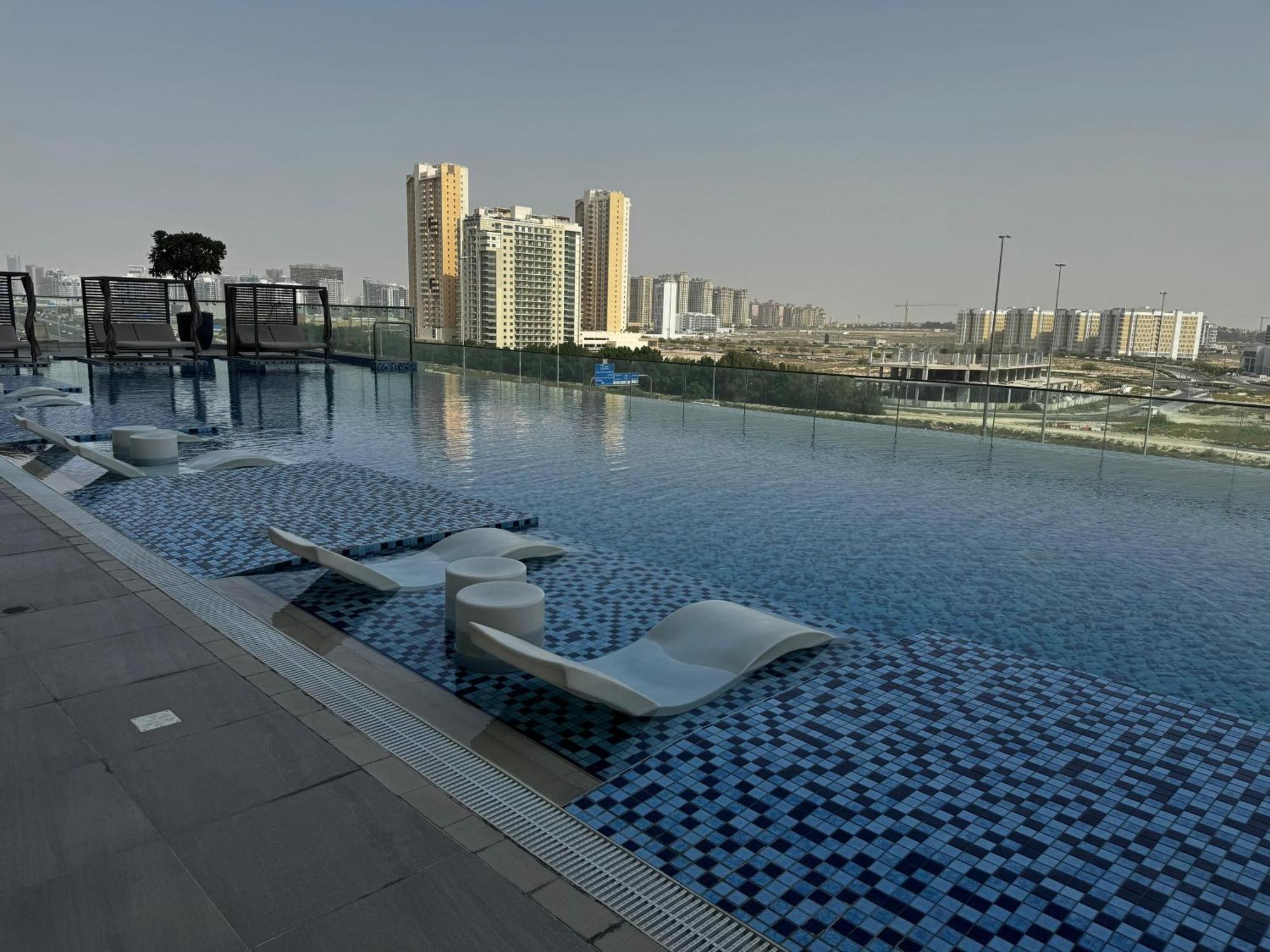 Adagio Jumeirah Village Triangle Dubaj Zewnętrze zdjęcie
